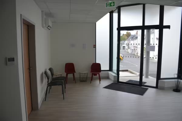 A saisir : Cabinet médical rénové à Sainte-Maure-de-Touraine (37)