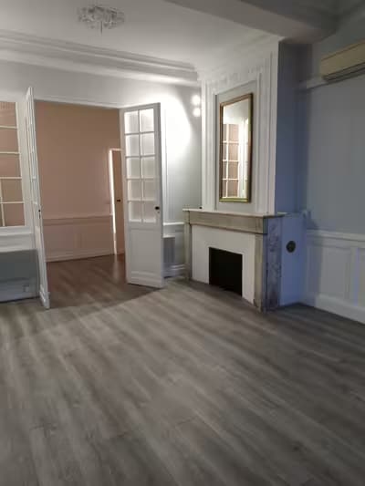 Loue local professionnel / bureau / cabinet