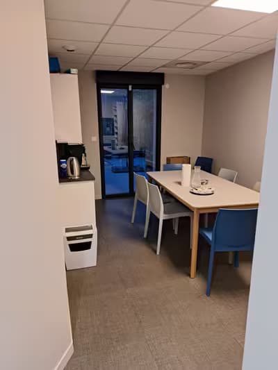 Location de bureau dans un pôle médical médical et para médical à vaise