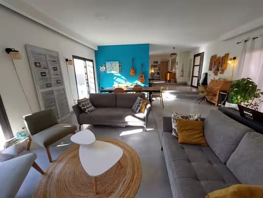 Vente cabinet 60 m2 + maison 210 m2 : 440 000 €