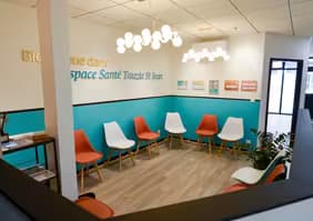 Salle de soins 14m2 à louer dès maintenant dans un local neuf sur bordeaux centre