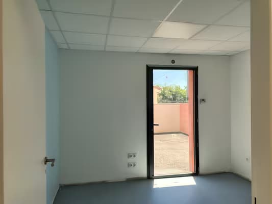 espace médical neuf 155m2