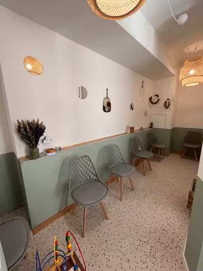 Location d'un bureau de 11.5m² ; 990€ ttc/mois ; quartier du panorama, clamart