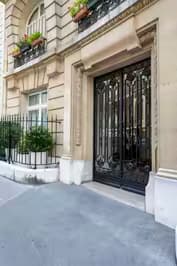 À VENDRE - LOCAL D’EXCEPTION POUR PROFESSION MÉDICALE ESTHÉTIQUE - Paris 16ème