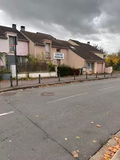 Local professionnel 120m²