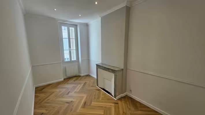 Belle location de cabinet - toulon gare (8300)
