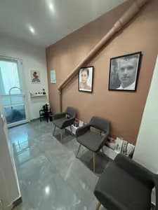 Location d une salle de consultation de 15 m2 lumineuse au sein d  un cabinet médical refait à neuf. nous rech