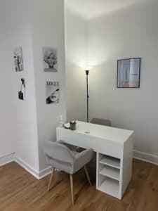 Location d une salle de consultation de 15 m2 lumineuse au sein d  un cabinet médical refait à neuf. nous rech