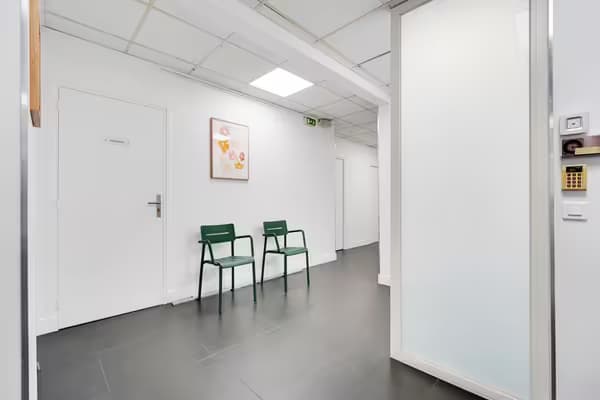 🏥 À VENDRE – Centre Médical Pluridisciplinaire à Garches