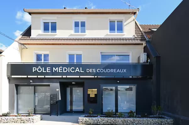 Cabinets médicaux spacieux tout équipé