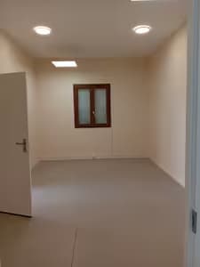 Location bâtiment indépendant 177 m²