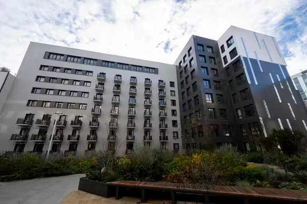 Plateaux ERP 330m² de bureaux neufs indépendants