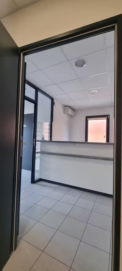Libourne local disponible-excellente visibité-axe passant