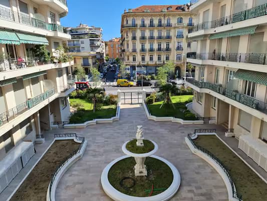 Location bureau therapeute nice carre d'or