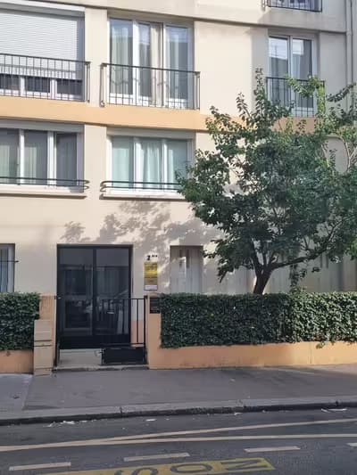 Vente local cabinet dentaire reconversion possible