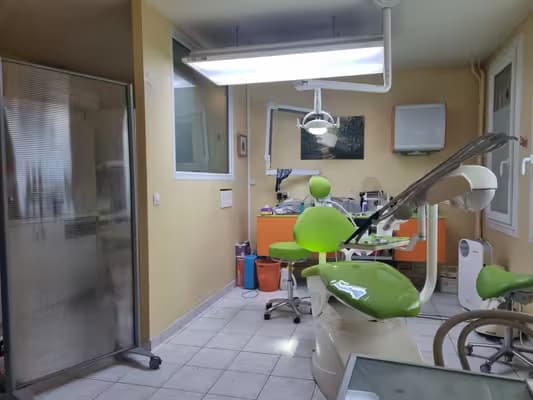 Vente local cabinet dentaire reconversion possible