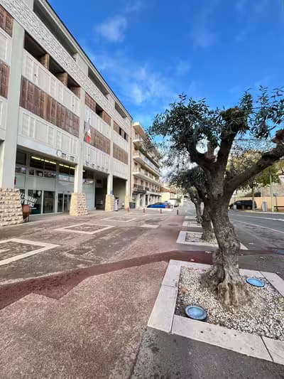 Bureau 18 m2 a louer le cannet