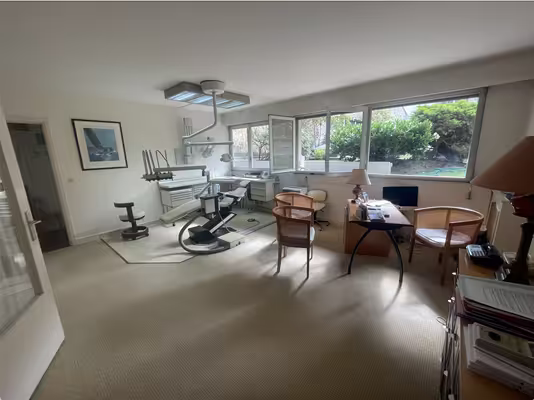 Paris 16e – Rue Cortambert – Cabinet médical / dentaire à vendre - 64m2