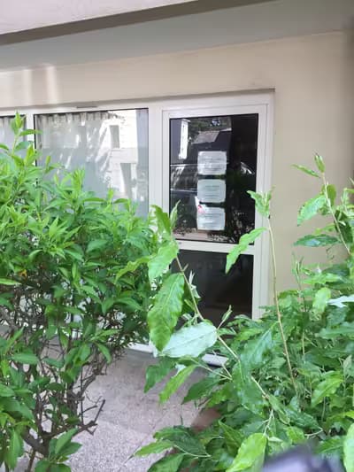 Local professionnel à louer - 2 bureaux disponibles