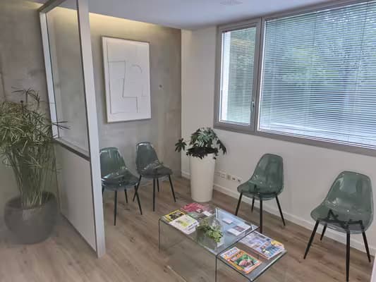 Cabinet à louer dans un centre de santé en zfu