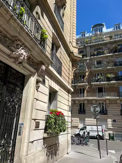 Cabinet paramédical haussmanien cherche un/e psychologue pour compléter son équipe