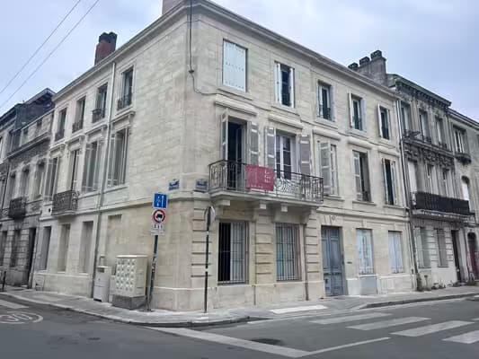 Acces pmr bureau 30m2 à aménager - edmond costedoat / mazarin / saint-genès