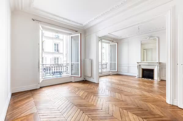 Paris 4e – Très belle surface pour professions libérales au cœur du quartier Arsenal.