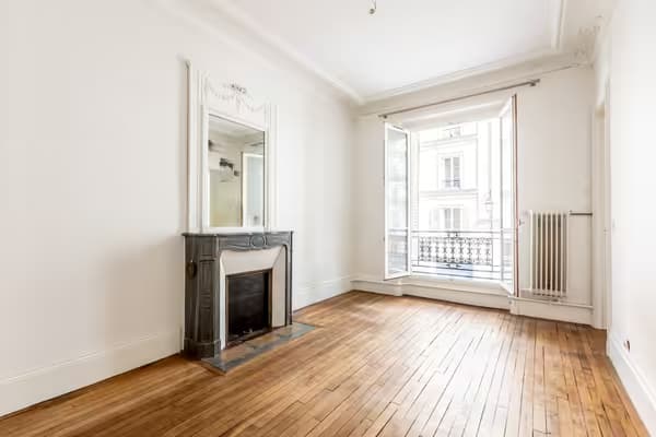 Paris 4e – Très belle surface pour professions libérales au cœur du quartier Arsenal.
