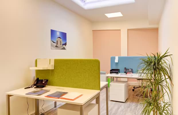 PARIS 17ᵉ – CABINET MÉDICAL / PARAMÉDICAL – 177,01 m² – RÉNOVÉ – PMR – PEREIRE