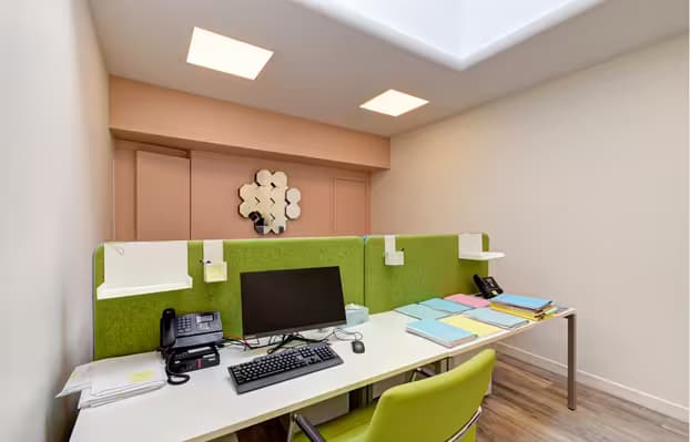 PARIS 17ᵉ – CABINET MÉDICAL / PARAMÉDICAL – 177,01 m² – RÉNOVÉ – PMR – PEREIRE